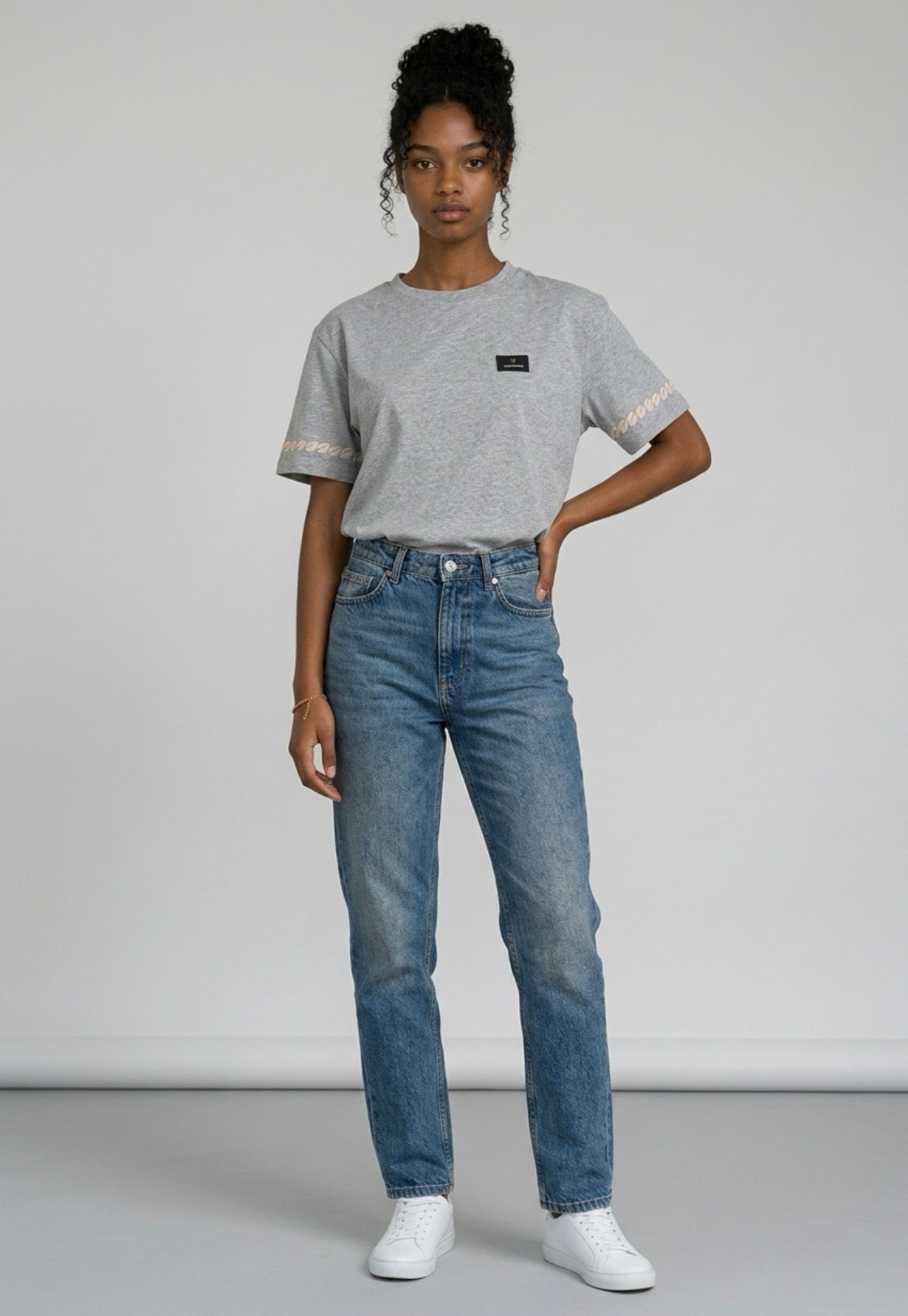 Cowrie sleeve T-Shirt