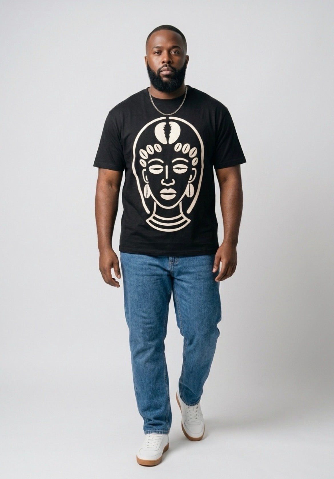 Queen Cowrie T-Shirt