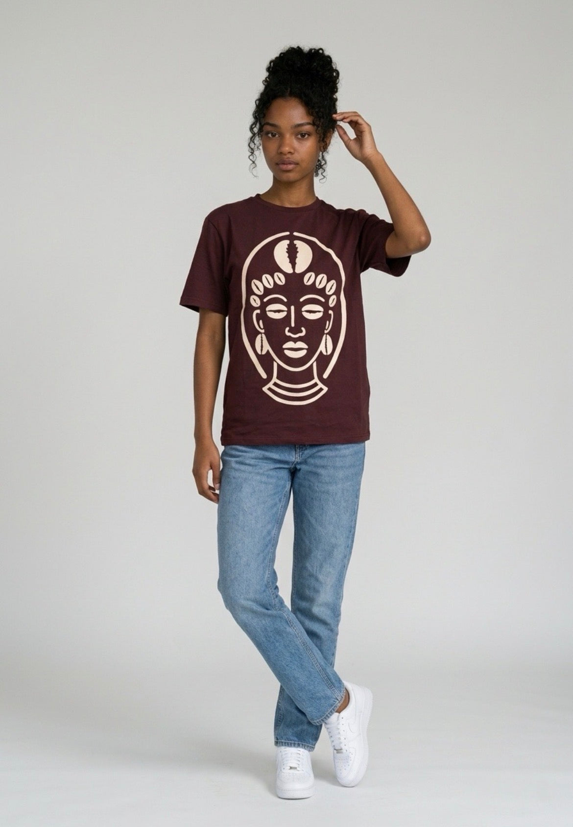 Queen Cowrie T-Shirt