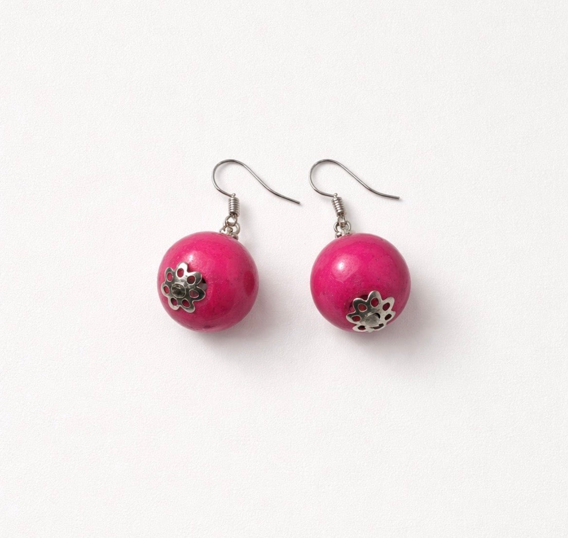 Dangle earrings (spherical)
