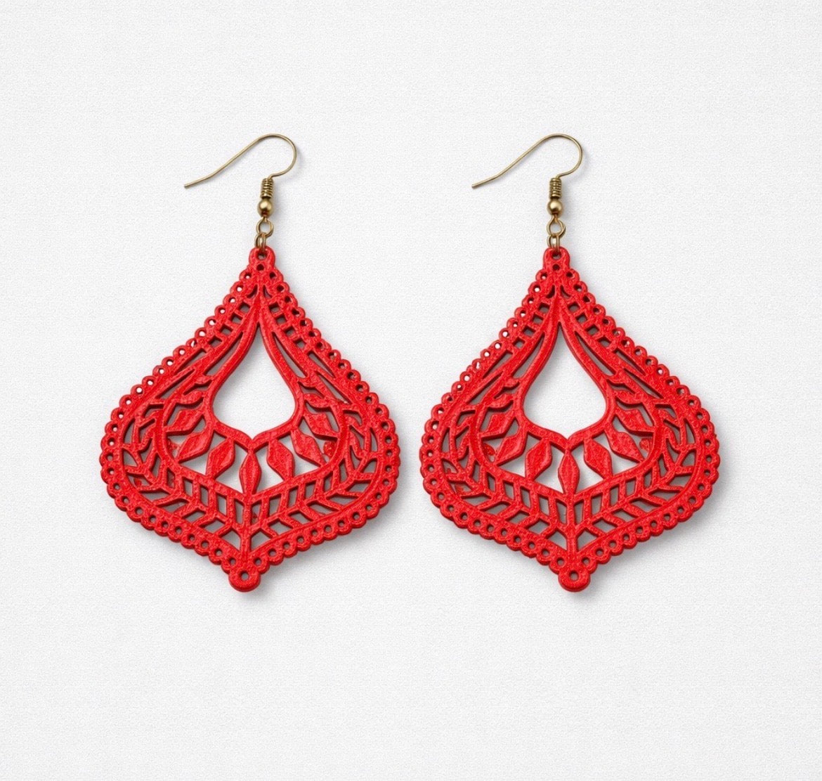 Diamond earrings (kite-like)